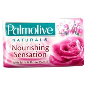 Palmolive Naturals Nourishing Sensation Mydło w kostce z ekstraktami z mleka i płatków róży 90g